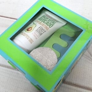 New Rich Vital Avocado Pedicure Gift Set